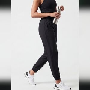 Athleta Brooklyn Jogger Pants Size 16 Black Lightweight Travel Ankle SP22